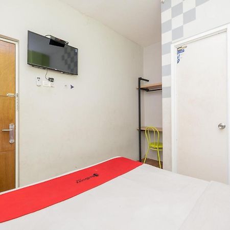 Reddoorz @ Darmo Surabaya Hotel Ngoại thất bức ảnh