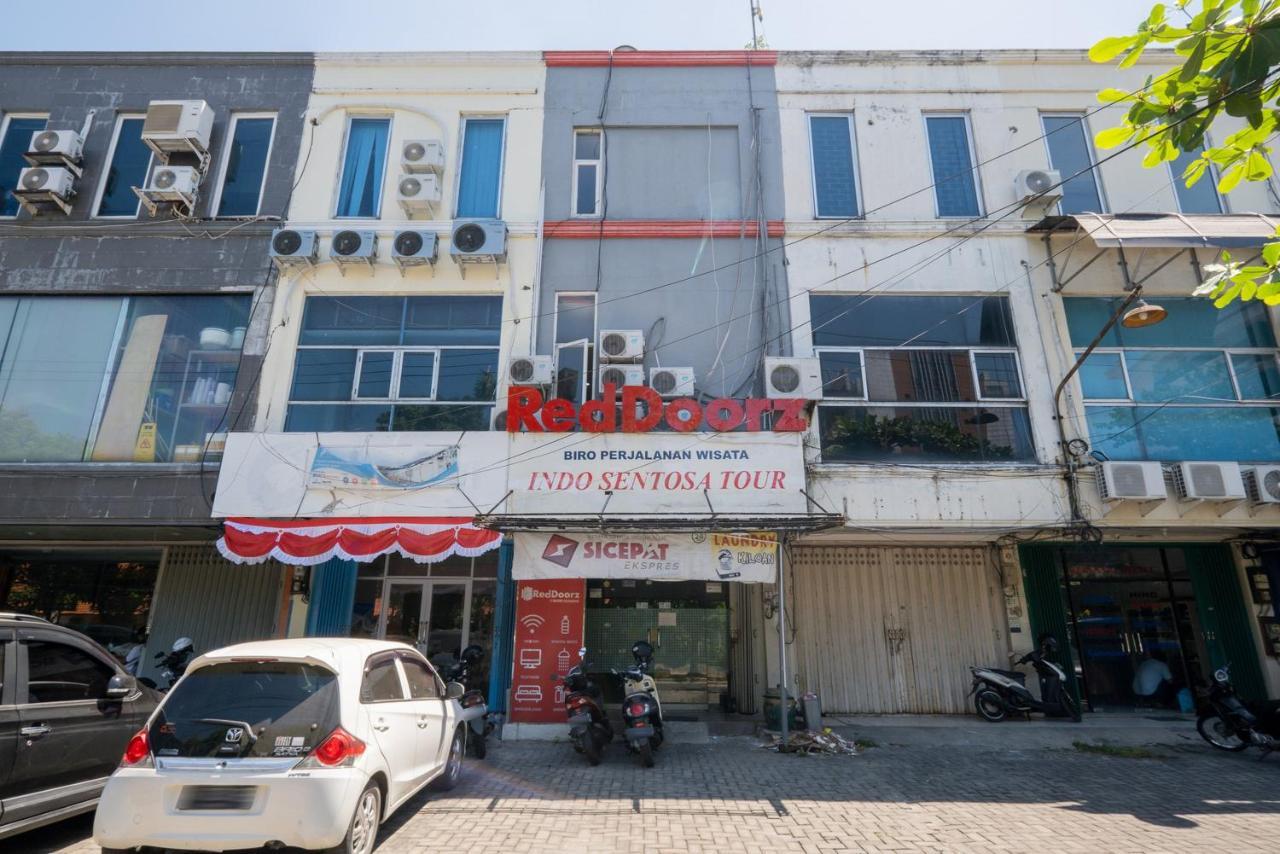 Reddoorz @ Darmo Surabaya Hotel Ngoại thất bức ảnh